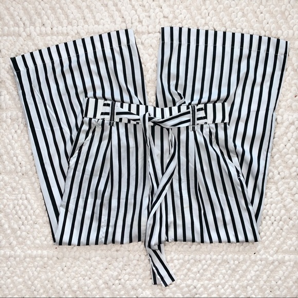 Zara Pants - 3/$50 🖤 Zara Trafaluc Striped Culottes
